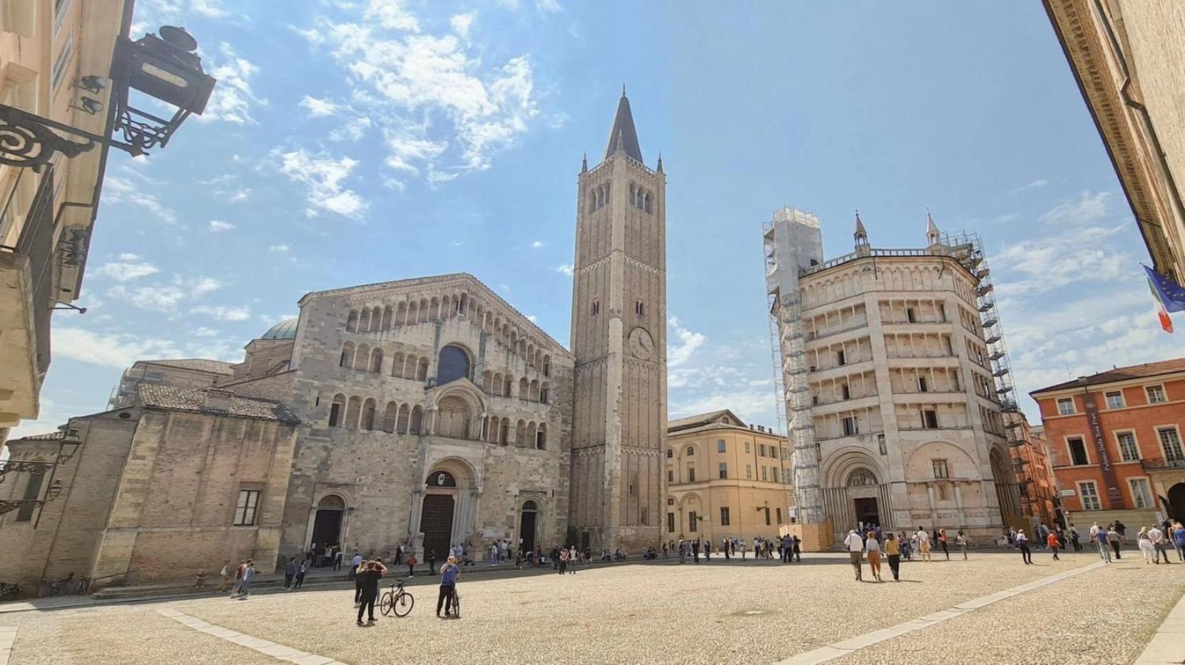 Luxury 1 Al Duomo Di Parma Διαμέρισμα Εξωτερικό φωτογραφία