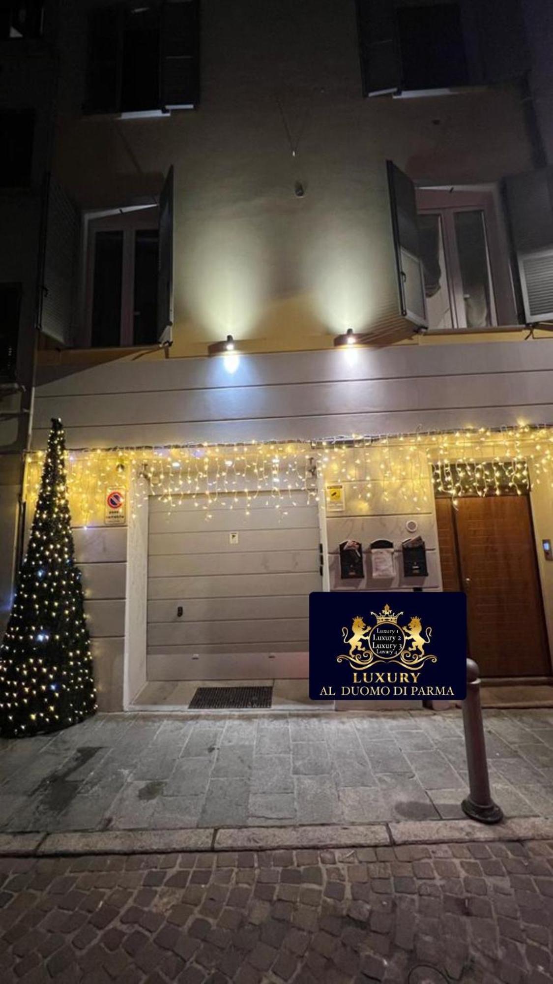 Luxury 1 Al Duomo Di Parma Διαμέρισμα Εξωτερικό φωτογραφία